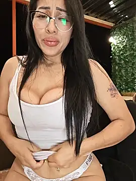 Isabellitasexi38 webcam