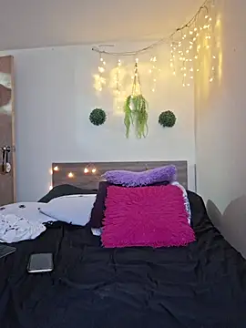 Juliietha_servas webcam