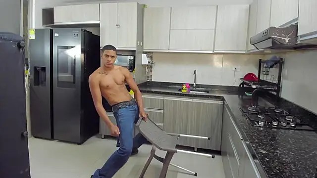 Voyeurism_guyss webcam