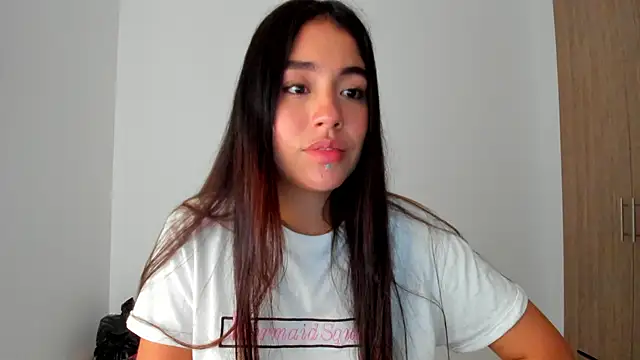 AriaMontgomery webcam