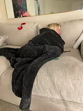 blondebunny999_999 webcam