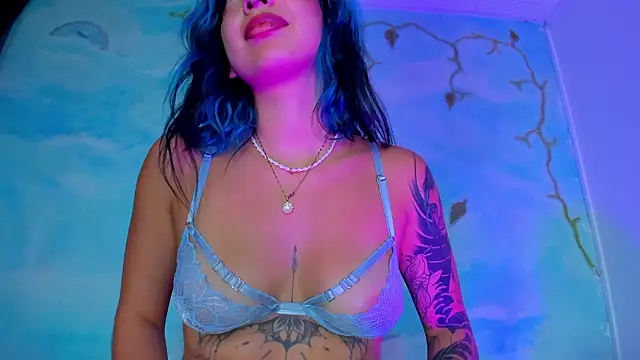 SaturnooStonee webcam