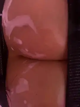 izanmiller2001 webcam