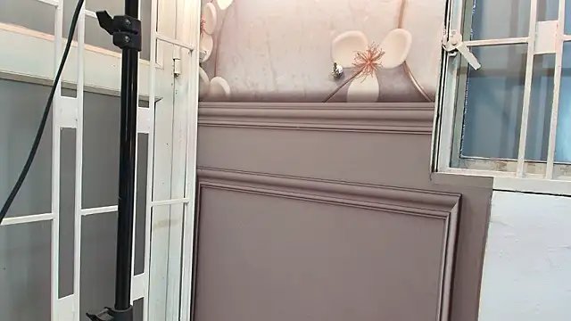 mishell_lovely webcam