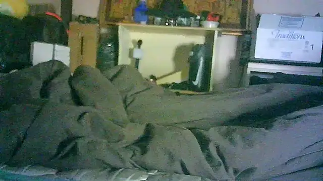 ON3YOULLN3VER_FIR3 webcam