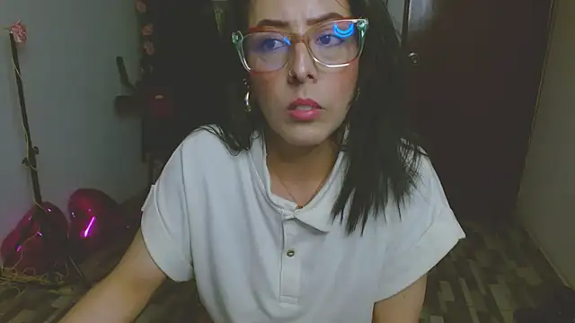ella_peck webcam