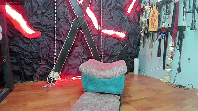Extremeroom_BDSM webcam