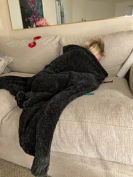 blondebunny999_999 webcam