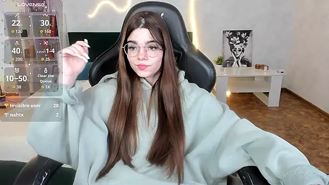 miss__evelyne webcam