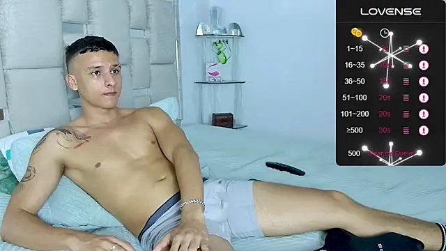 Andrew_lovely18 webcam