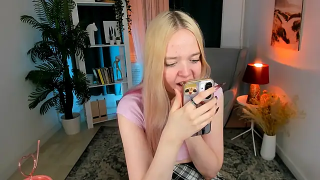 BellaMontgomery webcam