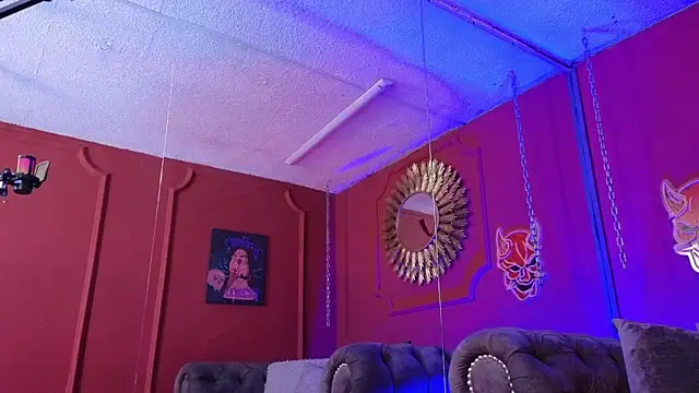 Julieta_Russell webcam