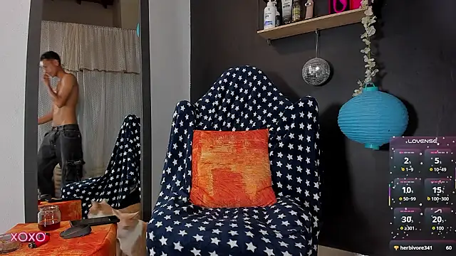 Charliehblak3 webcam