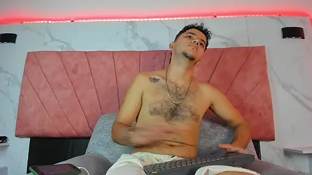 HellAndDante_ webcam