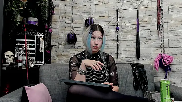 CruelMistress webcam