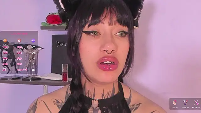 Akari1_Mischief webcam