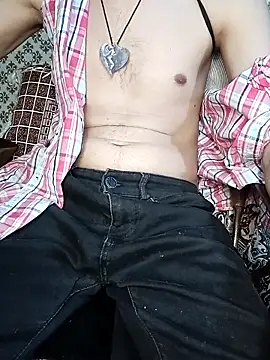 BrownBoy69666 webcam