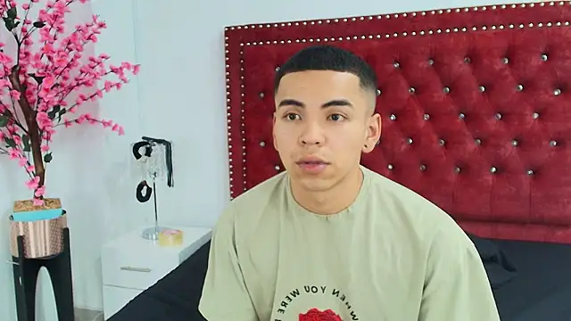 Jaden_and_sofia webcam