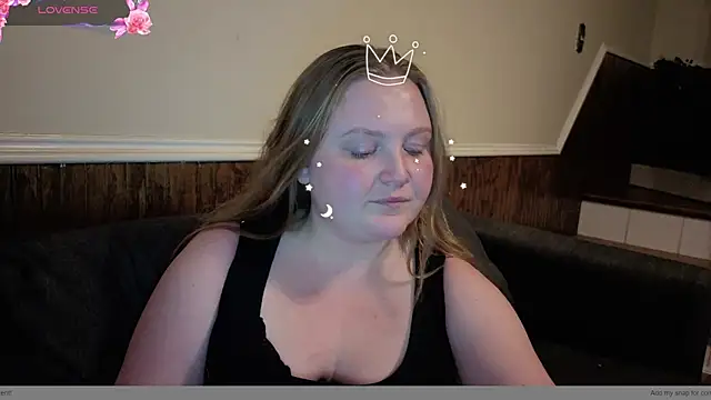 PhatAssBlond webcam