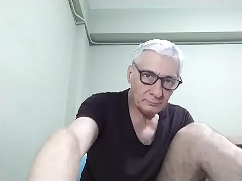 BIGUNCUTHARDCOCK webcam