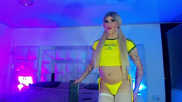 Alexa_and_Aranza_ webcam