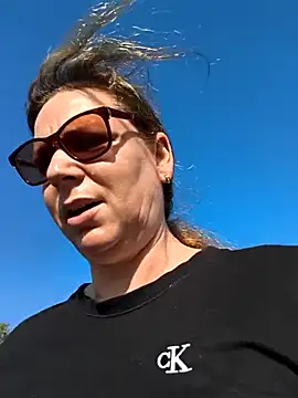 AussieKittyPurr webcam