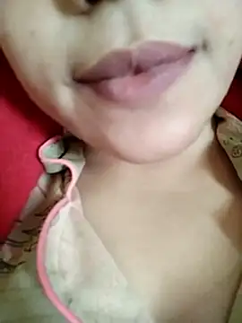 Webcam Model (Anki-doll)  is live.Free join now!