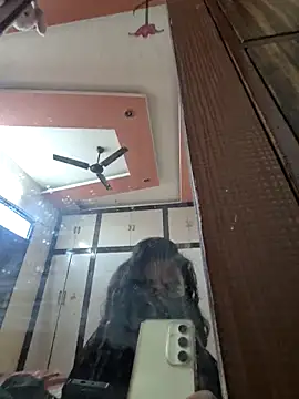 mahi_sharma0 (F young) - Squirt in public