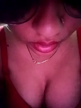 Webcam Model (Smily_Beauty)  is live.Free join now!