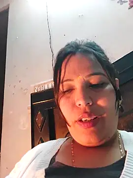 Poojabhabi101 webcam