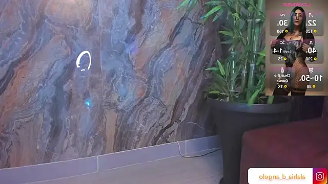 Alahia_Dangelo webcam