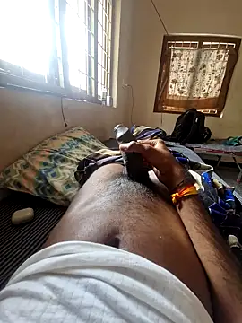 Yours_daddy6728 webcam