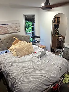 Handsolo_porn webcam