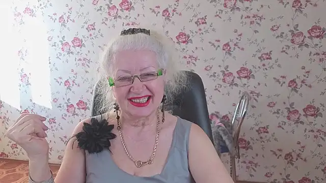 Maya_Mayflower webcam