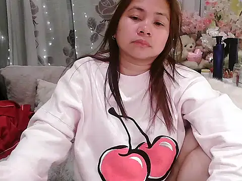 OhmyPinay webcam