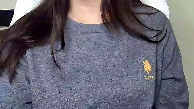 Naina_For_You webcam