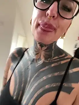 kathaleanoir (F young) - Let’s Vibe my Pussy