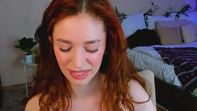 ChristinaConteeree webcam