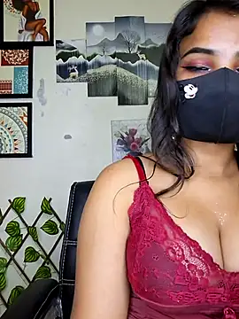 Webcam Model (Noor-Bold)  is live.Free join now!