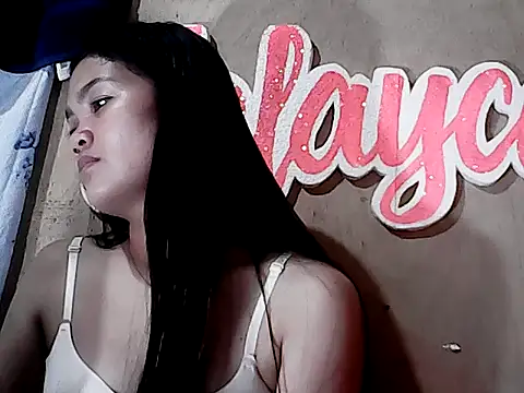 PinaySkinnyJust18 webcam