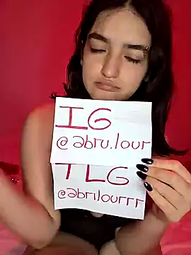 Webcam Model (abrilour) is live