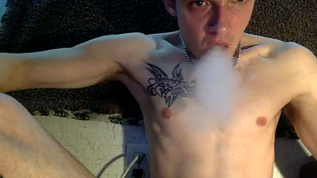 Ilovepussy1911 webcam