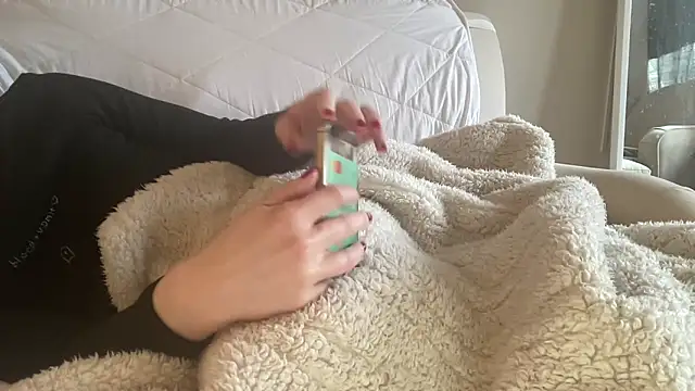 18yoteenvirgin webcam