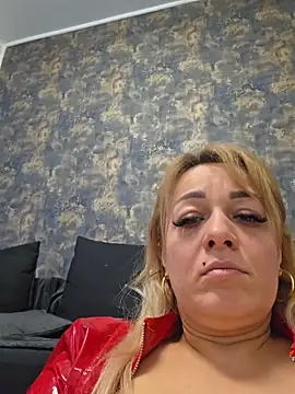 RuxyHuge42ETT webcam