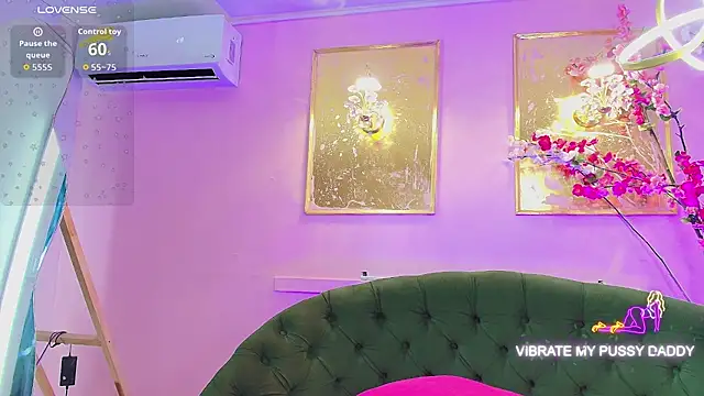 melaniecooperr webcam