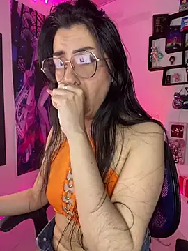 Webcam Model (Sky_Girl_LS)  is live.Free join now!