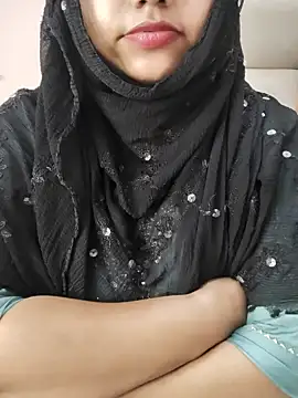 Webcam Model (Miss_Rose__)  is live.Free join now!