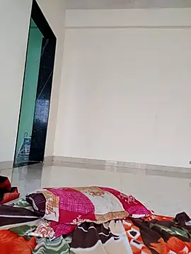 Webcam Model (Shivani2002) is live