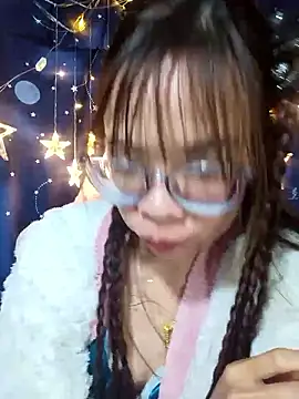 __Mai-love19__ webcam