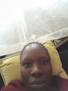 Webcam Model (Vivi_na19)  is live.Free join now!